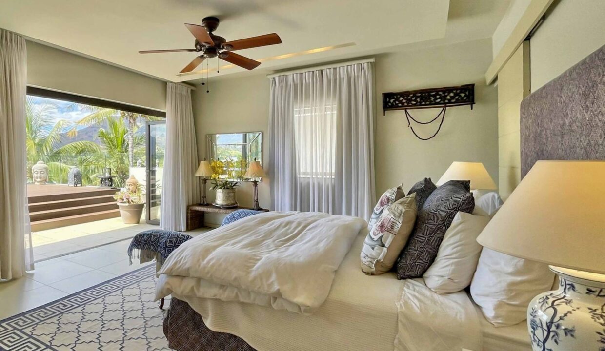 penthouse-_bedroom-2_LR