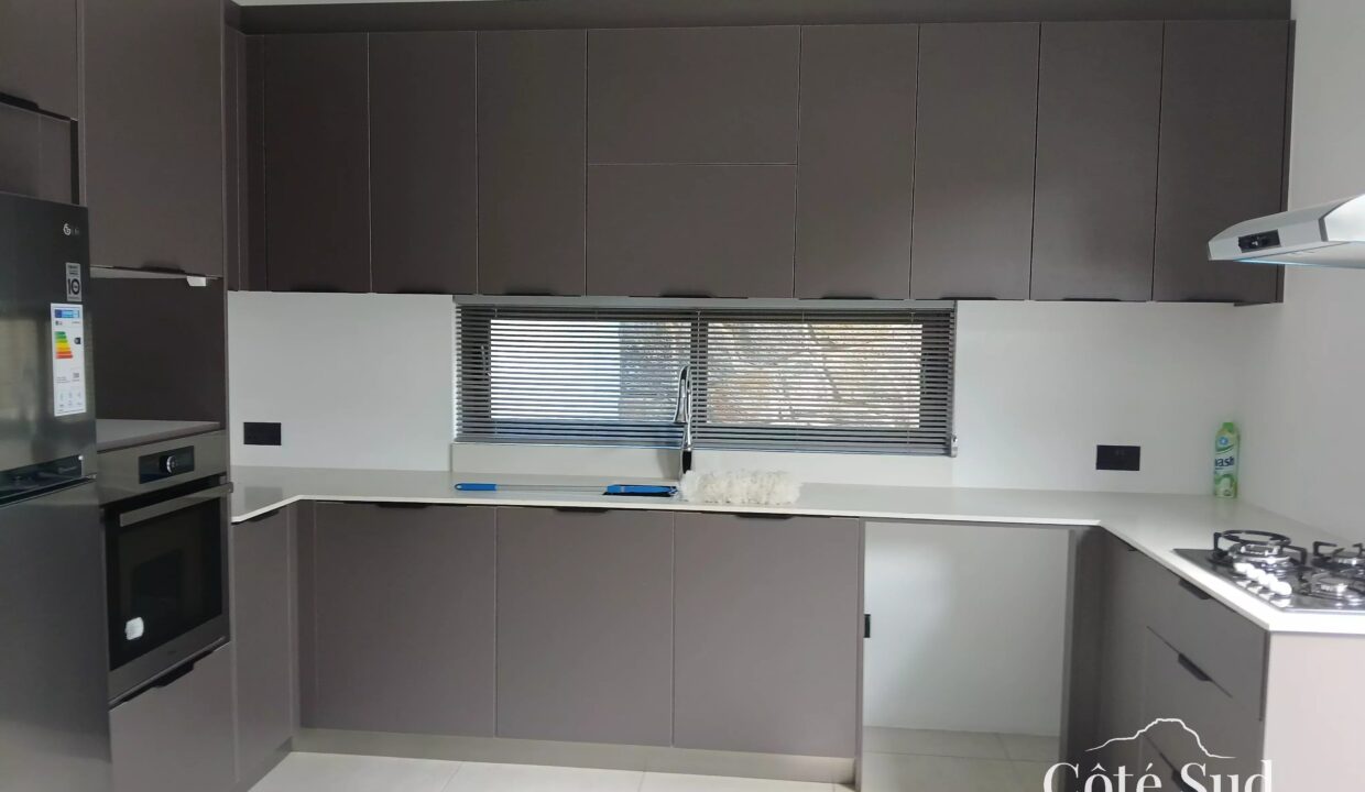 34e1657ab17a1cb9f8cb7edbc4496bb9_6fe8e45773_4080-original-1